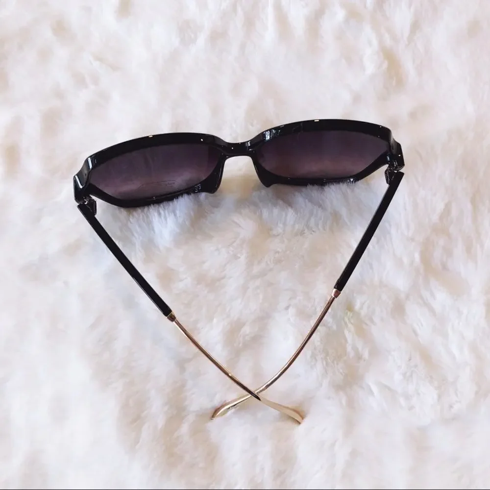 Charlotte Black Oversized Metal Round Sunglasses